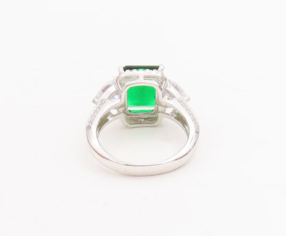 925 Sterling Silver Vintage Ring Rectangle Cut Peridot Triangle CZ Sz 7  RG29020