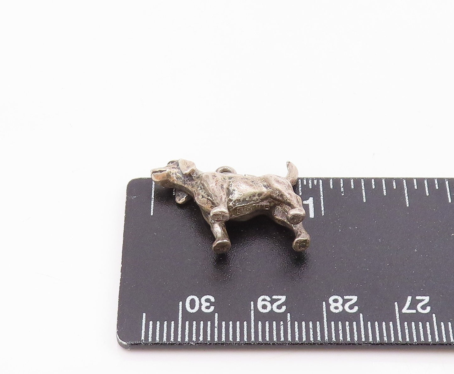 925 Sterling Silver  Vintage Shiny Petite Bloodhound Dog Pendant  PT18754