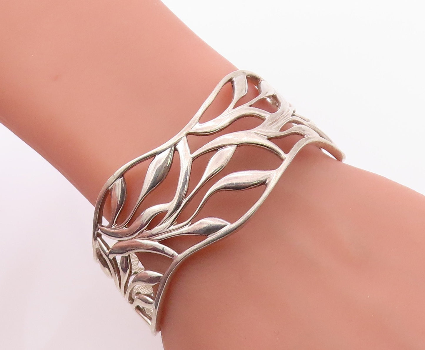 925 Sterling Silver Vintage Bracelet Modernist Wavy Leaf Cutout Cuff  BT12133