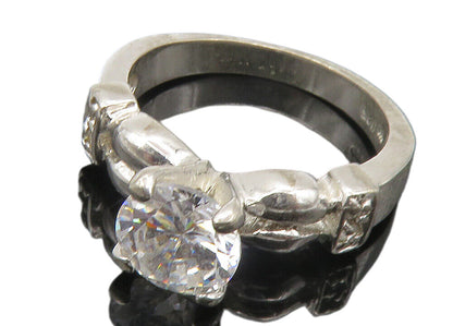 925 Sterling Silver  Vintage Shiny Cubic Zirconia Solitaire Ring Sz 6  RG11716
