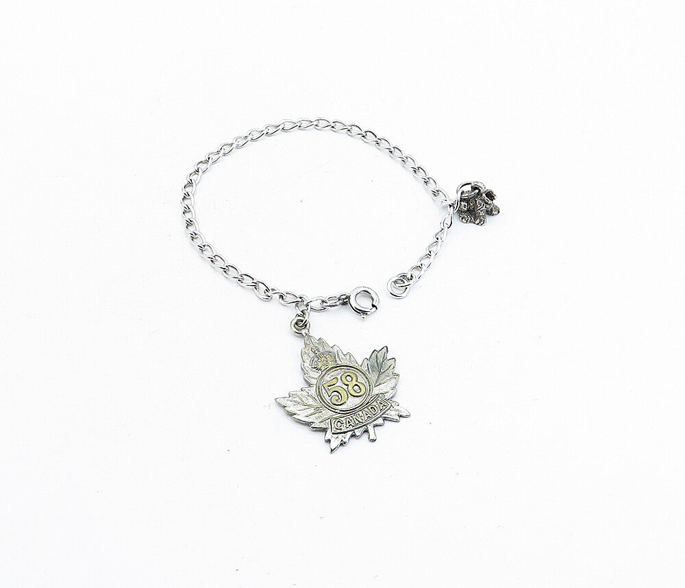 925 Sterling Silver  Vintage Two Tone Autumn Leaf Charm Chain Bracelet  BT1474