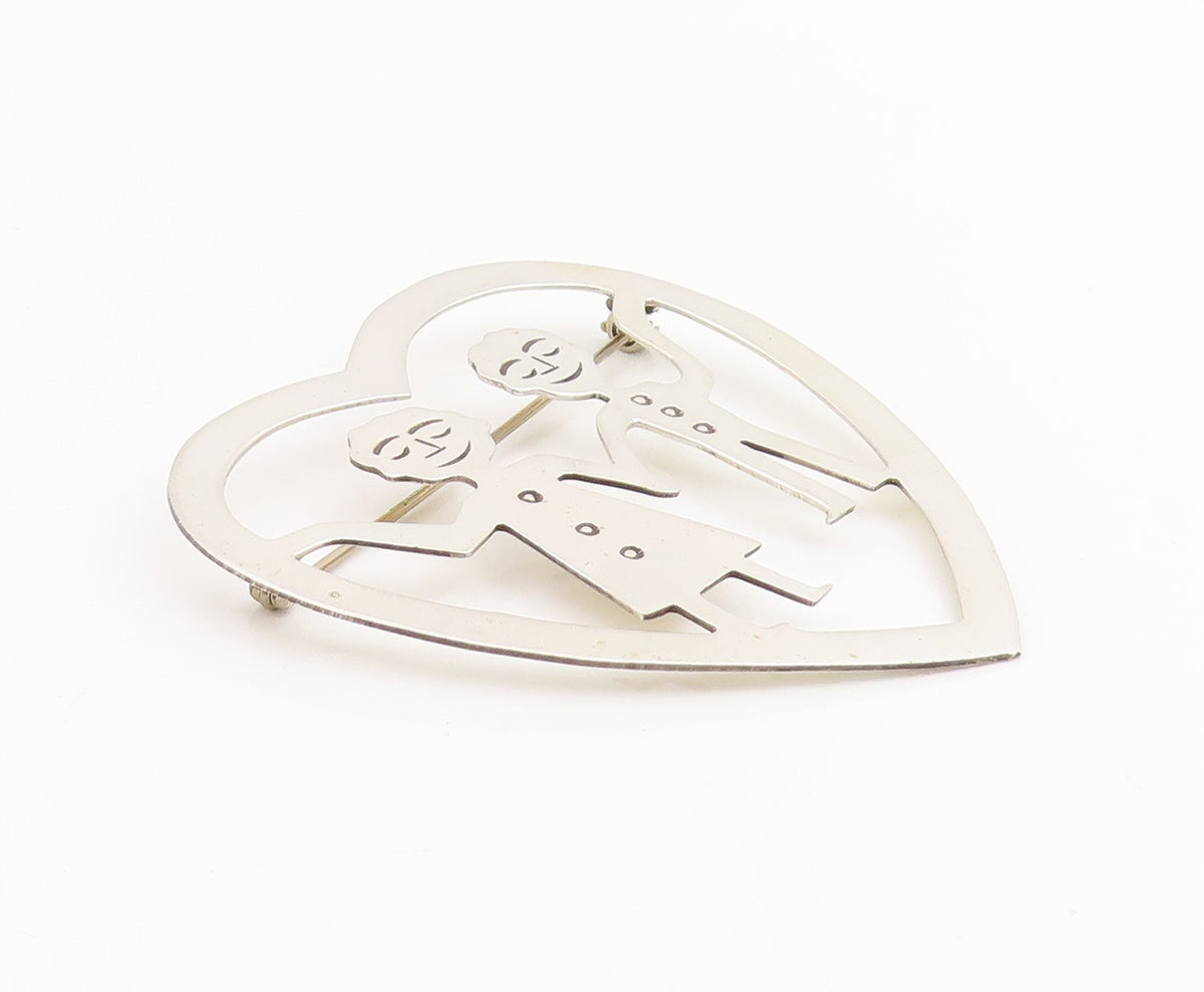 925 Sterling Silver Vintage Brooch Happy Couple Holding Hands Love Pin  BP11989