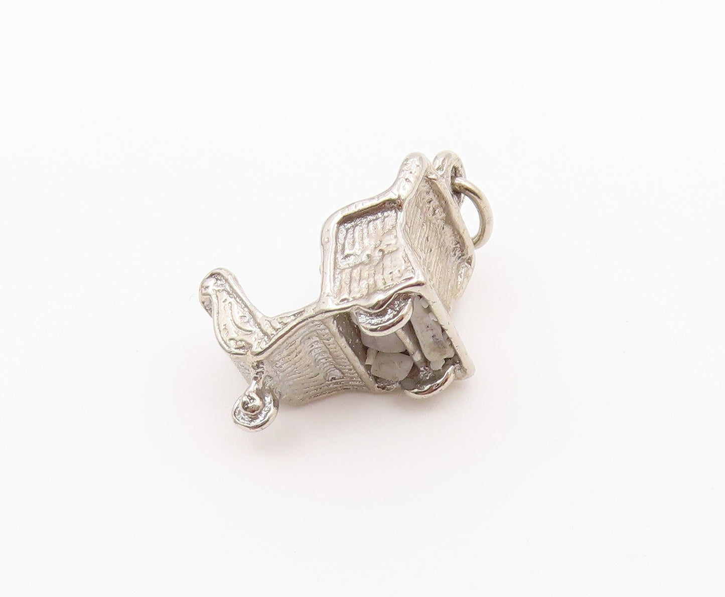 925 Sterling Silver  Vintage Shiny Winter Sleigh Petite Pendant  PT17895