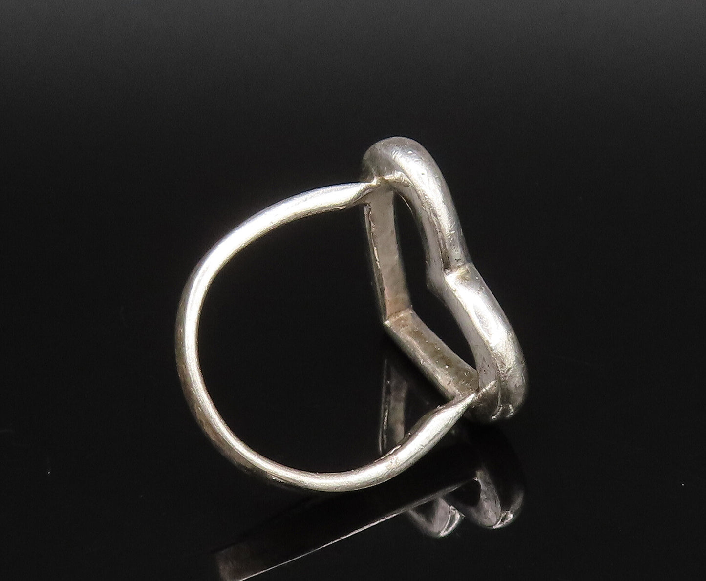 925 Silver  Vintage Fashionable Minimalist Open Love Heart Ring Sz 7  RG25733