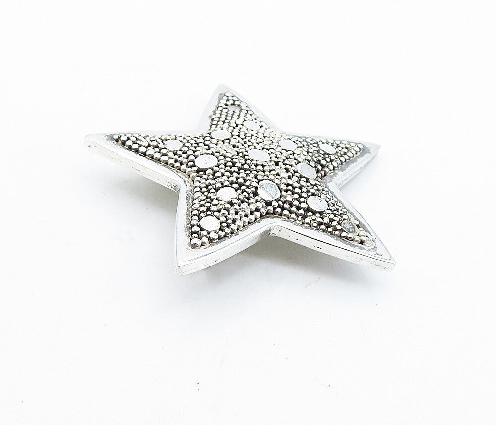 925 Sterling Silver  Vintage Shiny Circle Patterned Star Brooch Pin  BP2670