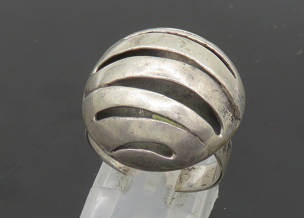 925 Sterling Silver  Vintage Cutout Stripes Dome Band Ring Sz 8  RG21181