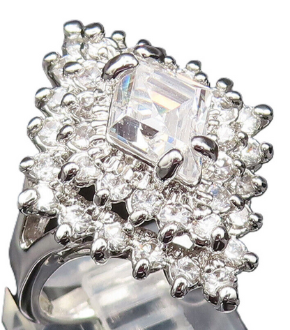 925 Silver  Vintage Diamond Shaped Cubic Zirconia Halo Ring Sz 7.5  RG25650