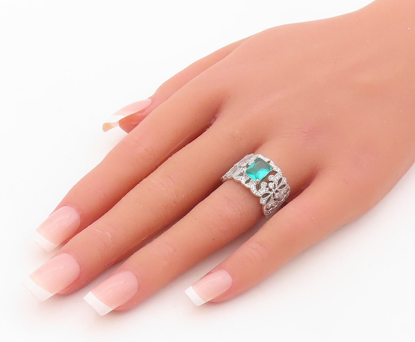 925 Sterling Silver Vintage Ring Floral Cutout White & Sea Green CZ Sz 7 RG30259