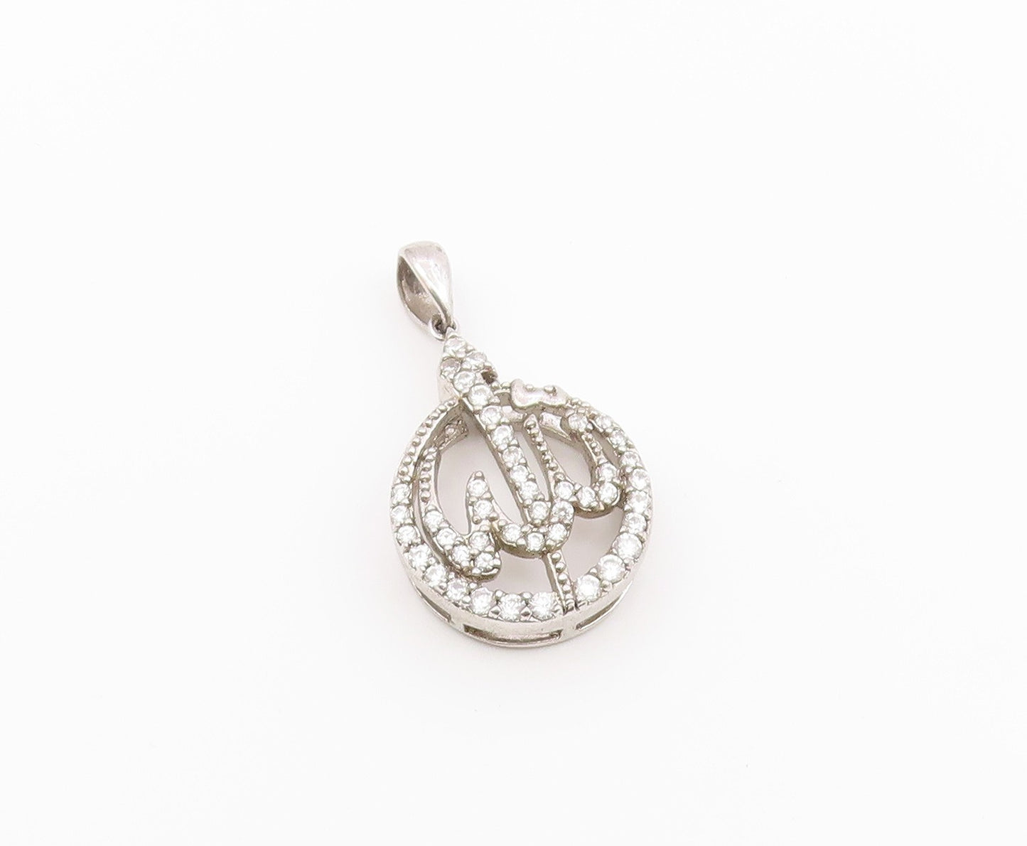 925 Sterling Silver  Vintage Sparkling Cubic Zirconia Round Pendant  PT18840