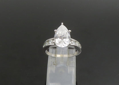 925 Sterling Silver   Vintage Shiny Cubic Zirconia Solitaire Ring Sz 7 RG23358
