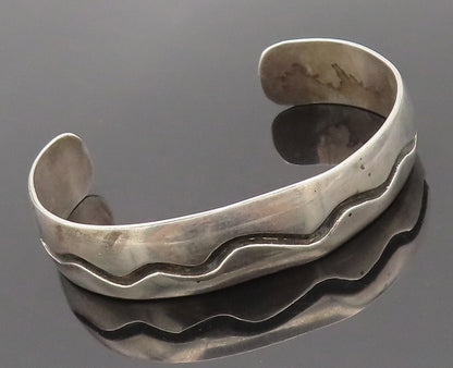 NAVAJO ZUNI 925 Silver  Vintage Wave Carved Plane Solid Cuff Bracelet  BT10088