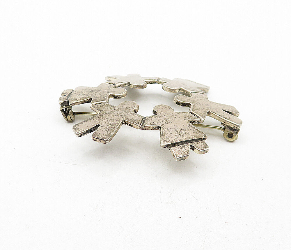925 Sterling Silver  Vintage People Holding Hands Unity Brooch Pin  BP1451