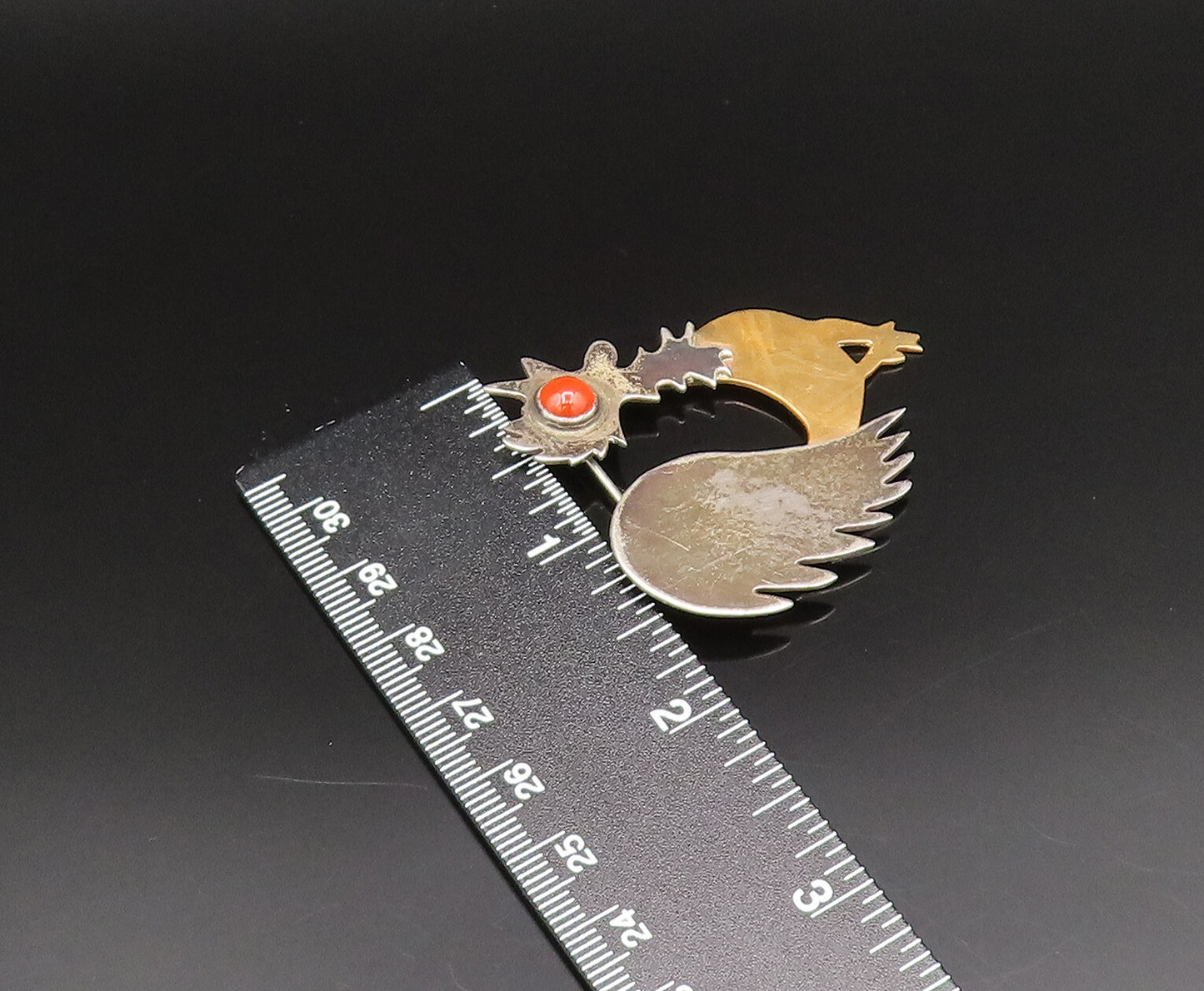 925 Sterling Silver Vintage Two Tone Bird With Carnelian Eye Brooch Pin BP9586