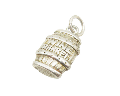925 Sterling Silver  Vintage Petite Wooden Wine Barrel Detail Pendant  PT8595