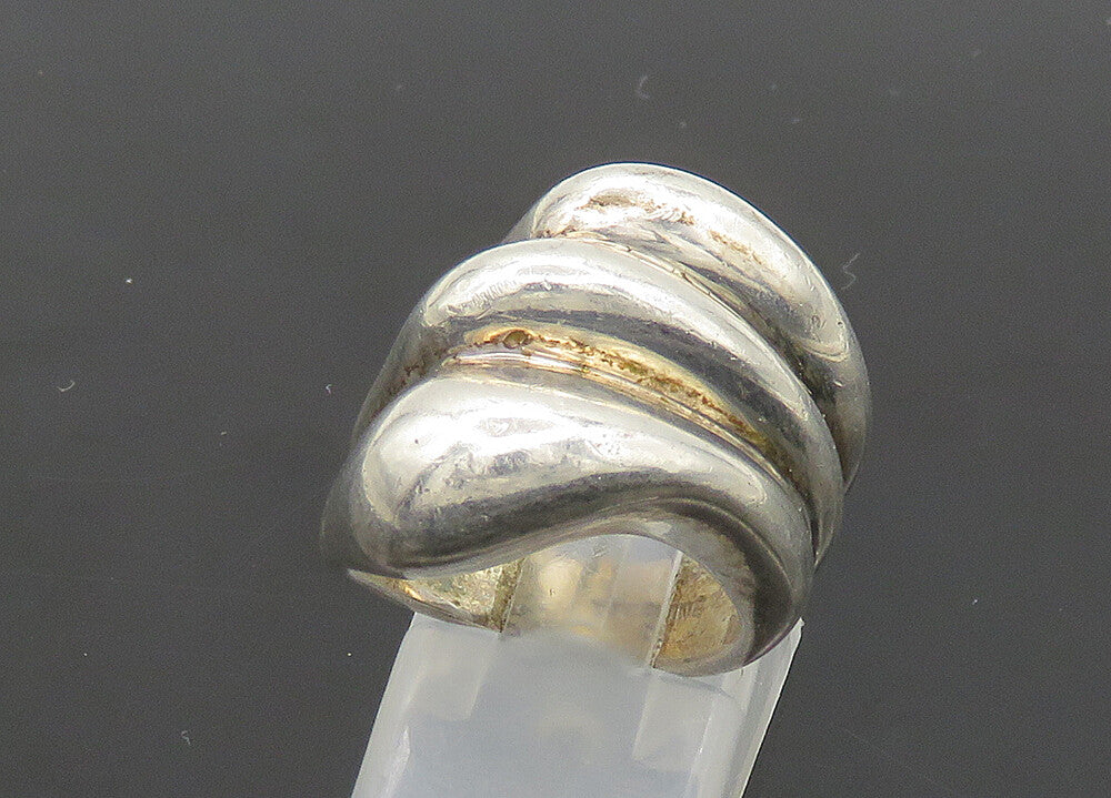JM 925 Sterling Silver  Vintage Shiny Fluted Dome Band Ring Sz 5  RG21241