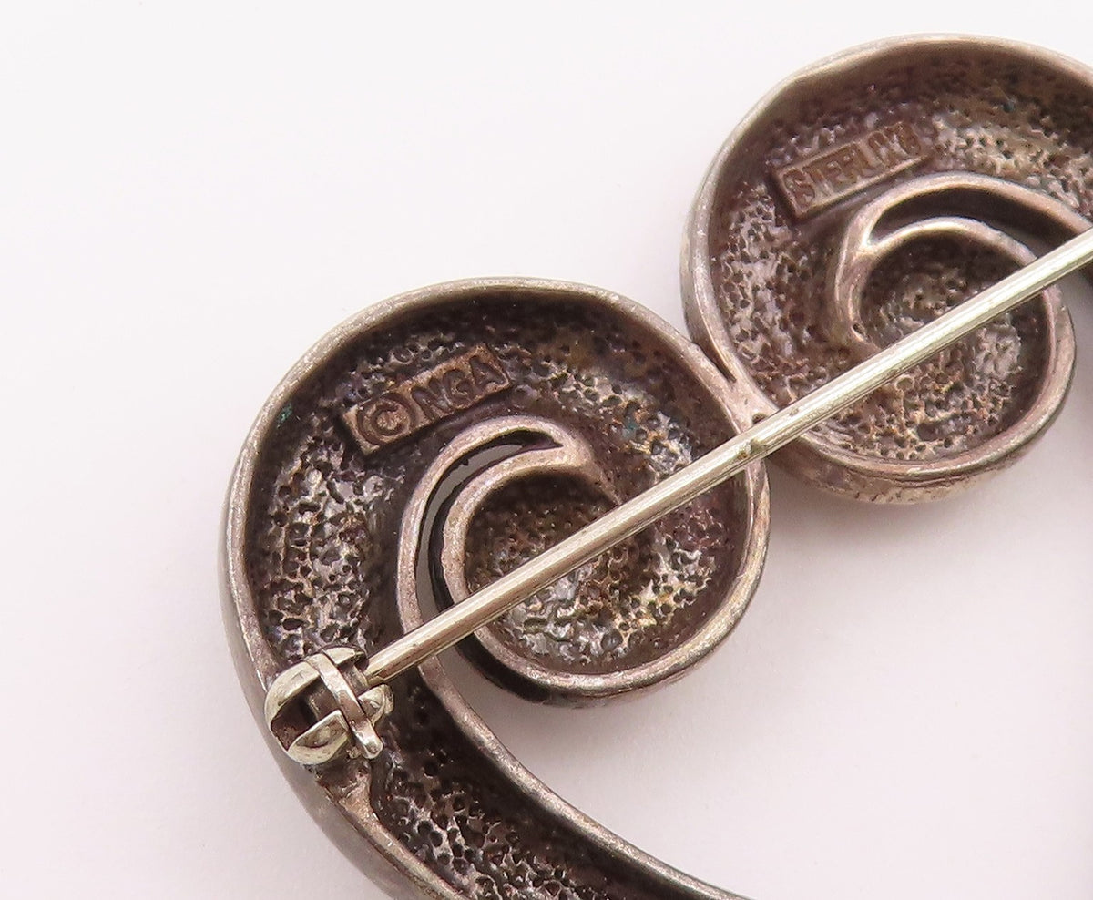 JOHANNES HANIAS 925 Silver  Vintage Swirled Love Heart Brooch Pin  BP9726