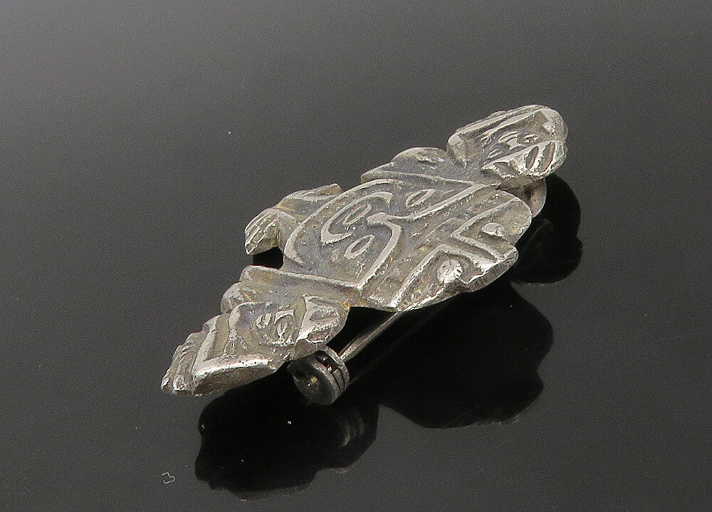 925 Sterling Silver  Vintage Oxidized Warrior Motif Brooch Pin  BP8821