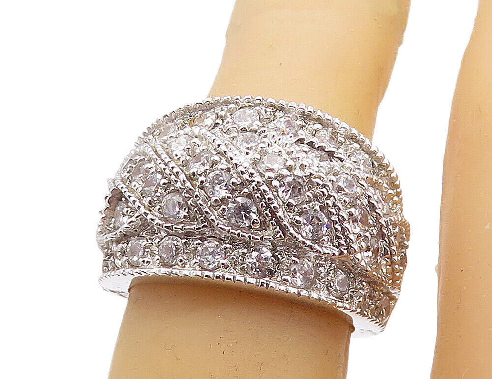 925 Sterling Silver  Sparkling Cubic Zirconia Domed Band Ring Sz 6  RG8533