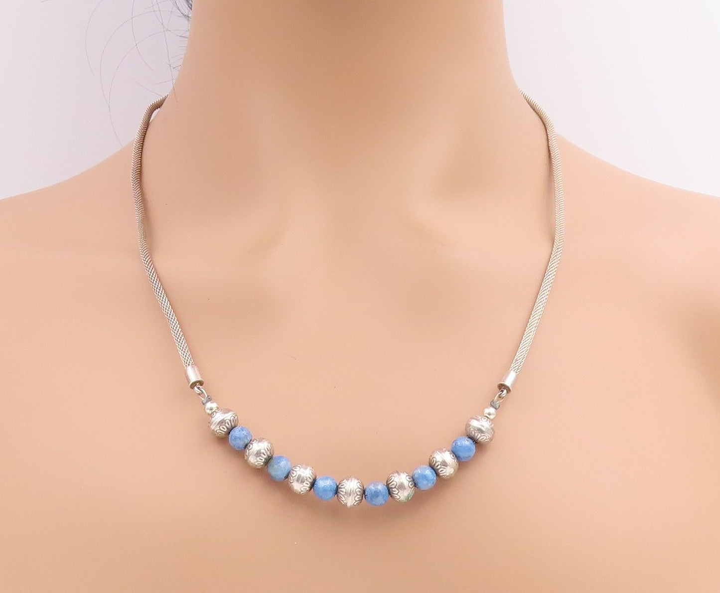 925 Sterling Silver Vintage Necklace Elegant Lapis Lazuli Beaded Choker  NE4771