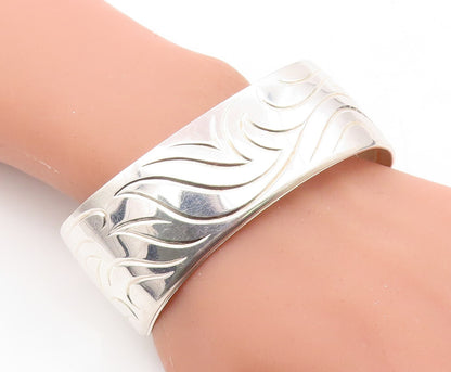 DESIGNER 925 Sterling Silver  Shiny Swirl Etched Pattern Cuff Bracelet  BT3055