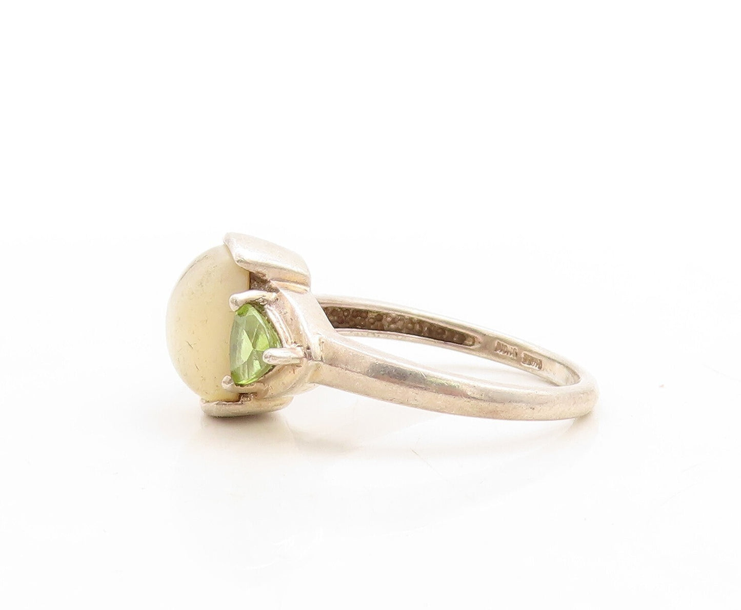925 Sterling Silver Vintage Ring Cabochon Gemstone Triangle Peridot Sz 9 RG31228