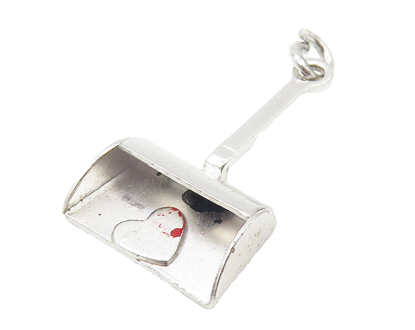 925 Sterling Silver  Vintage Petite Shiny Heart Shovel Drop Pendant  PT9346
