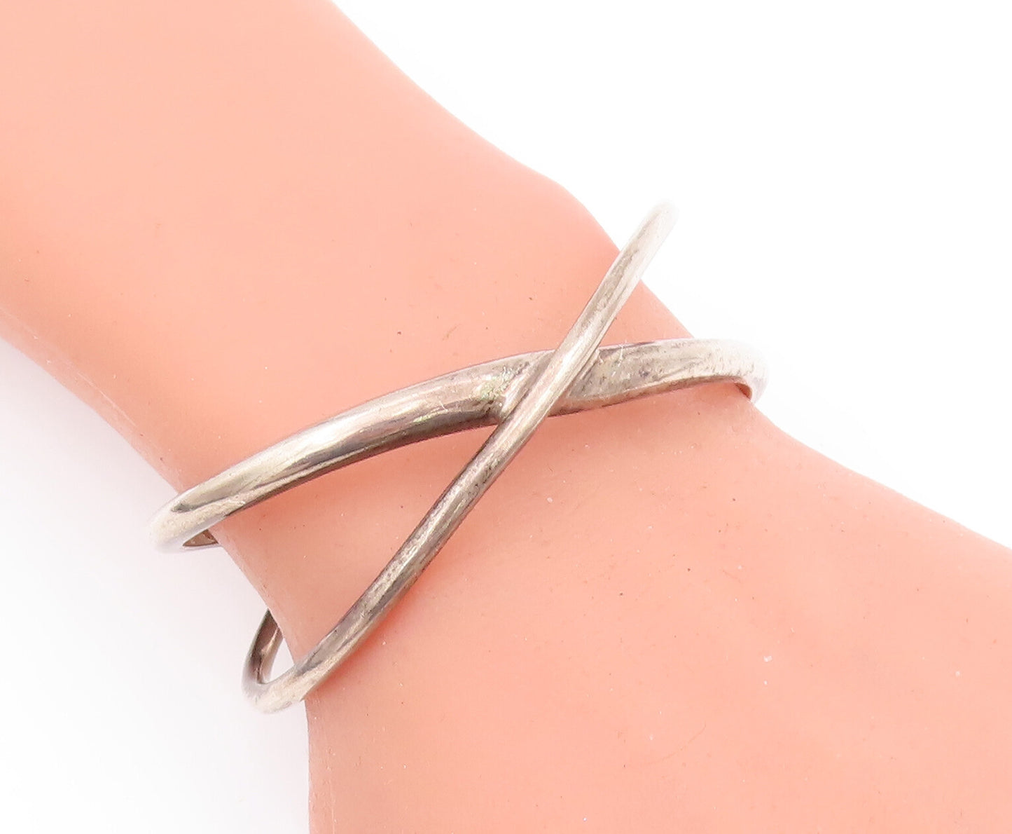 925 Sterling Silver Vintage Bracelet BAYANIHAN Designer Cutout Rod Cuff  BT10574